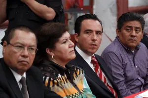 El PRI recula, no expulsará a diputados independientes