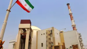Amenaza EEUU a Irán con detener programa nuclear
