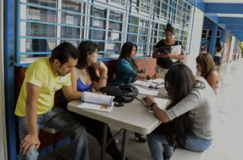 Tener una carrera ya no es tan rentable como antes