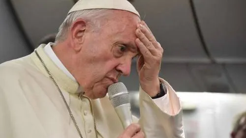 El Papa se disculpa con víctimas de abuso en Chile por polémica declaración