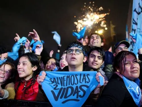 Tras el “no” del Senado al aborto en Argentina, buscarán despenalizarlo