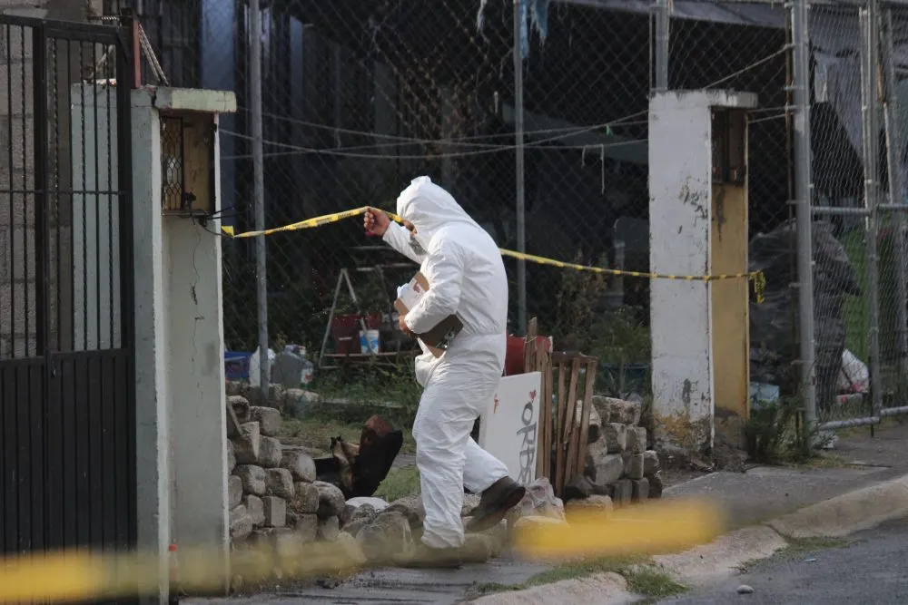 Hallan cuerpo putrefacto tras incendio en La Guadalupana