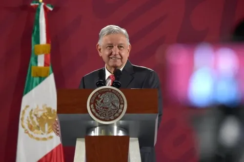 Probable que gobierno actual haya sido espiado López Obrador