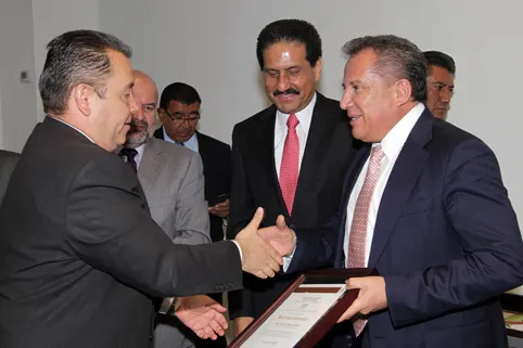 Directores de escuelas y facultades de la BUAP aplauden la gestión del rector