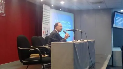 Imposible pagar deuda externa de México: Fernando García