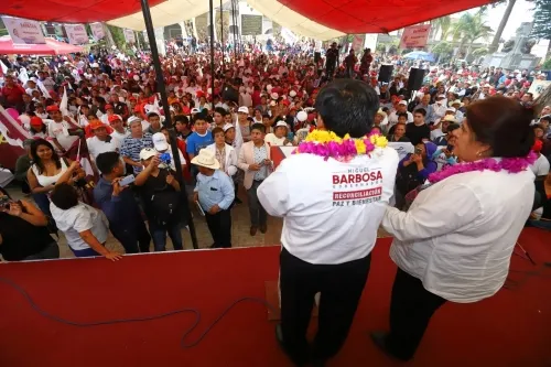 Programa estatal de rehabilitación en carreteras de las Sierras de Puebla, anuncia Barbosa