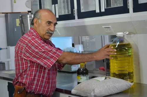 Con manejo agroecológico de plagas, la BUAP beneficia a productores poblanos