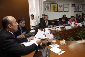 Podrían perder registro candidatos adelantados: INE