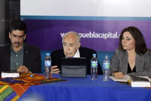 Académicos de la UPAEP presentan libro sobre 1968 en Palacio Municipal