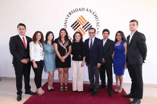 Dinorah López programa “donde hay un poblano hay compromiso” en los jóvenes