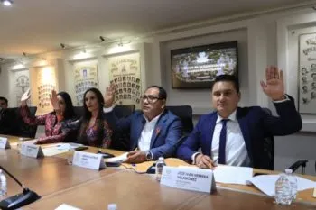 Aprueba Comisión del Congreso de Puebla iniciativa para que vialidades con mayor circulación cuenten con señalética