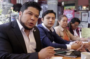 Defiende Morena Puebla ingresos de AMLO