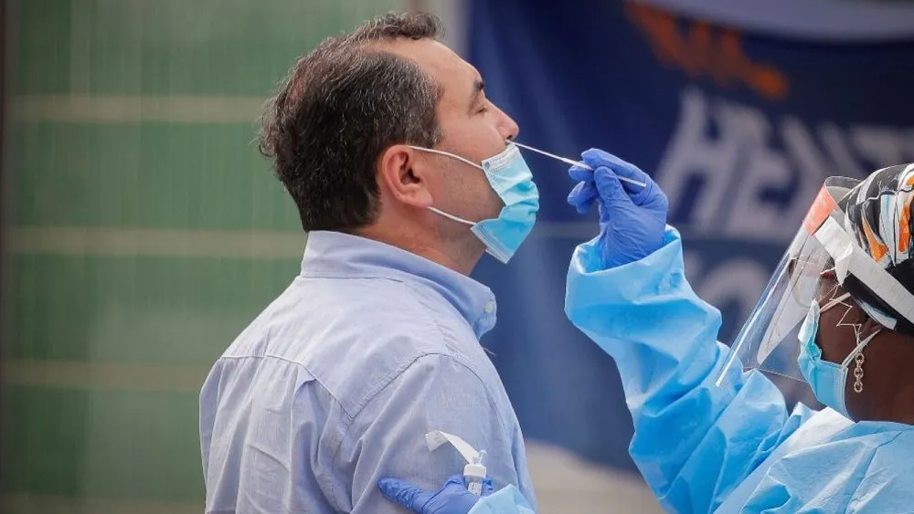 México registra más de 16 mil nuevos casos de covid