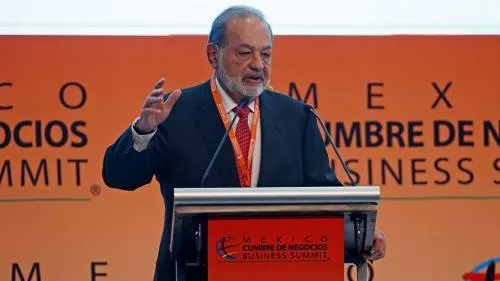 NAIM debe ser operado por privados: Slim