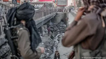 Talibanes liberan a periodistas encarcelados de la ACNUR
