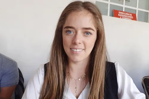 La “Doctora” que Movía la Mano de Patjane