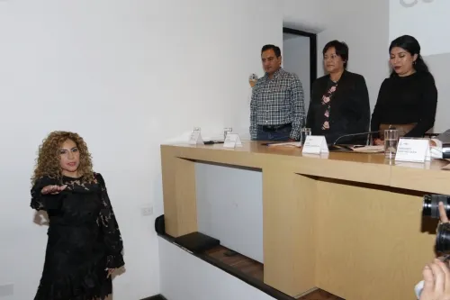 La Chica de las Cocas que se Volvió Honoris Causa