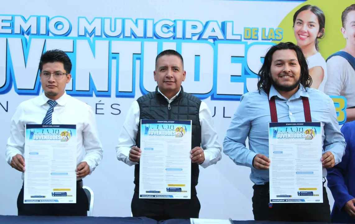 Presenta Edmundo Tlatehui convocatoria para el Premio Municipal de las Juventudes 2023