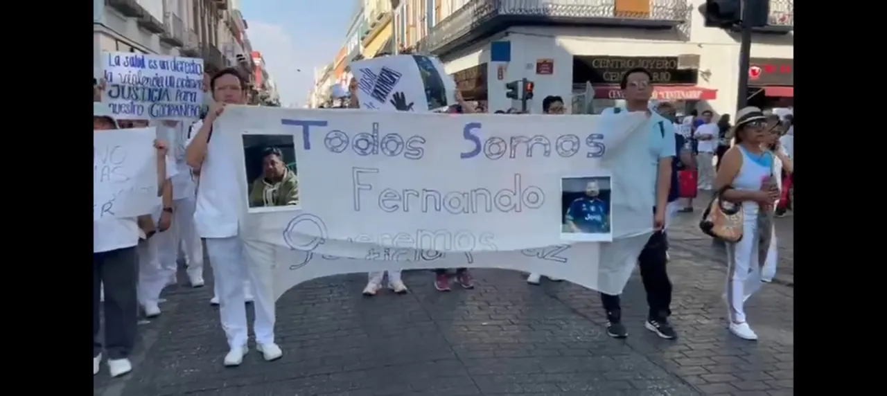 Manifestación del trabajadores del IMSS San José