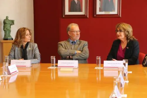 Por un trabajo mutuo entre la Universidad y el Tribunal de Puebla