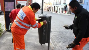 Botes papeleros capitalinos sufren vandalismo