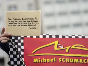 Schumacher cumple hoy 45 años, familiares, amigos y fans lo acompañan