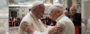 Papa Francisco pide rezar por Benedicto XVI: ‘Está muy enfermo’