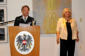 Reconoce gobierno de Austria a Andrés Roemer
