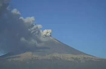 Popocatépetl registra 14 exhalaciones en las últimas 24 horas; se mantiene en Amarillo Fase 2