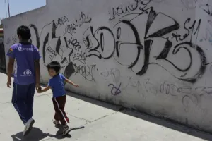 Grafitis deben tipificarse como delito grave: Moreno Valle