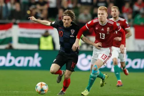 Selección de Hungría sorprende y derrota 2-1 a subcampeona Croacia