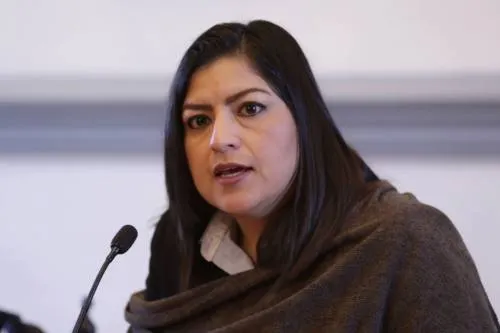 Sin decir quién, Rivera Vivanco le apuesta a una mujer para ocupar interinato