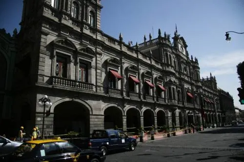 A unas horas de arranque de diciembre, no hay adornos navideños en el Centro Histórico