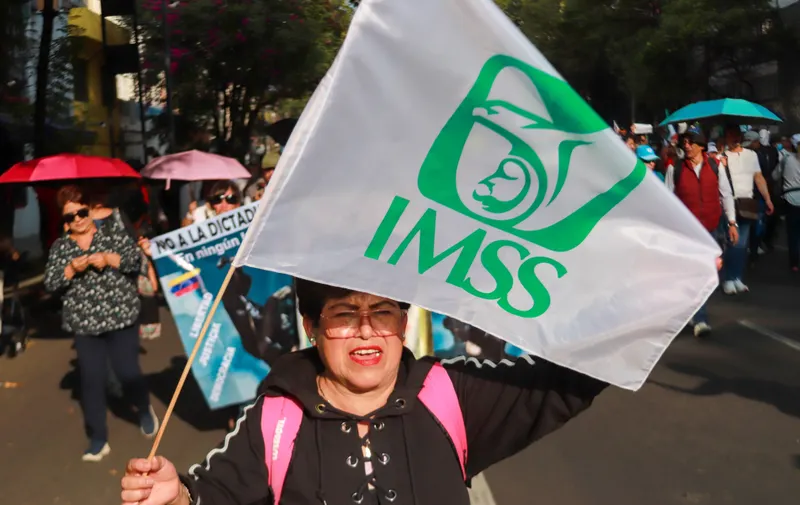 Sheinbaum pide nueva oferta salarial para trabajadores del IMSS tras rechazo al aumento del 6.8%