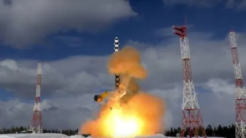 Rusia prueba con éxito nuevo misil balístico intercontinental