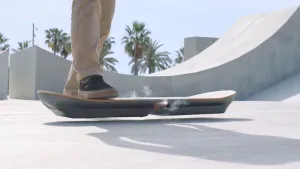 Conoce Lexus, aerotabla o hoverboard que funciona en la vida real