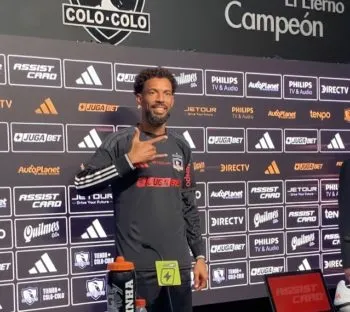 Colo Colo apuesta por Vozinha, la revelación del Mundial 2026, con contrato por seis meses