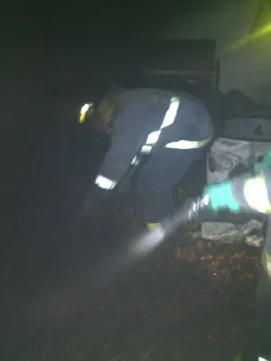 Bomberos sofocan incendio en fábrica de mole