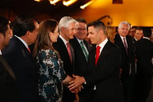 Martha Erika Alonso asistió al segundo Informe de Gobierno de Alejandro Murad