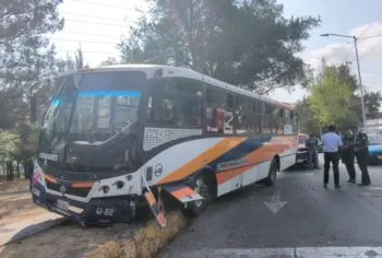 Choque de un ruta CREE-Madero deja más de 10 lesionados tras quedarse sin frenos