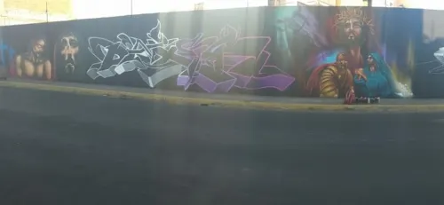 El Colectivo 173 pintó un mural de la Pasión de Cristo