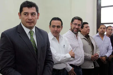 Alejandro Armenta se descarta de búsqueda de dirigencia estatal del PRI