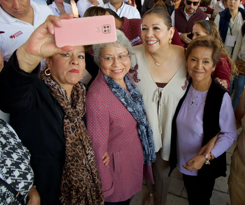 congreso-pue-laura-artemisa-garcia-encuentros-ciudadanos