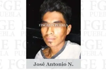 En Atlixco la FGE detuvo a una persona con más de 90 dosis de droga