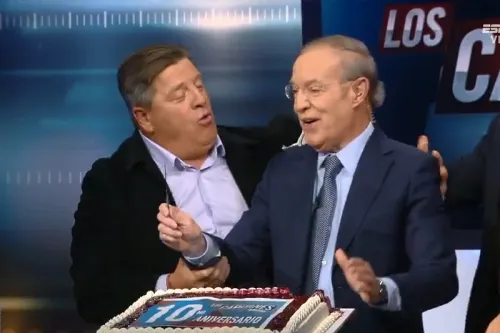 Miguel Herrera embarra de pastel a José Ramón Fernández