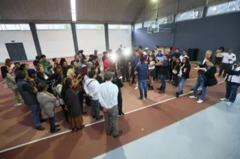 Asamblea vecinal aborda permisos, estudios y características del Cablebús en Puebla
