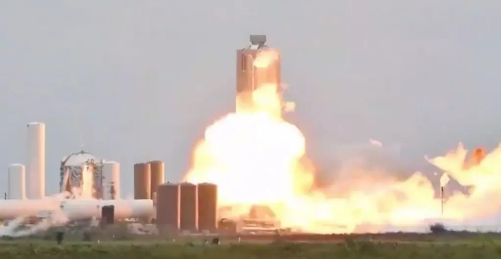 Explota el nuevo prototipo de cohete de SpaceX durante el aterrizaje