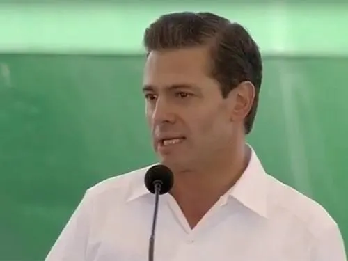 Peña firma declaratoria de Zonas Económicas Especiales de Campeche y Tabasco