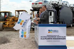 Infraestructura para apoyar el desarrollo industrial y social