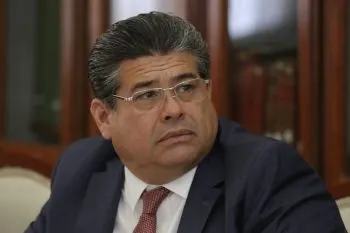 Sacan a Casique del CEN del PRI